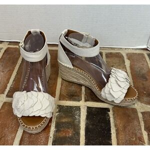 Women's 8 Sandal Shoe Franco Sarto Wedge Clemens Platform Espadrille Flower
